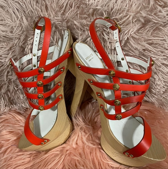 Versace, heels, caged heels, Euro 39 1/2 - Picture 8 of 10